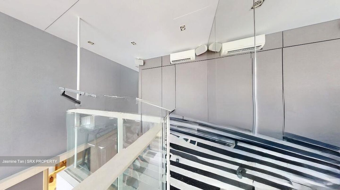 Marine Blue (D15), Condominium #570639491